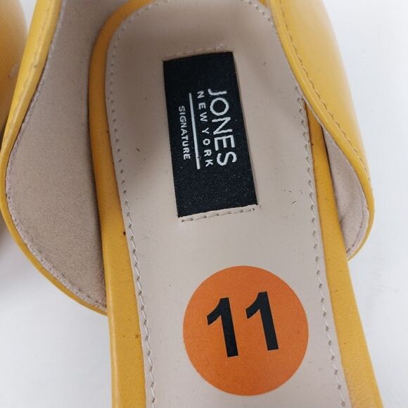 JONES NEW YORK SIGNATURE. YELLO GOLD SANDAL. SIZE 11. - Picture 8 of 16